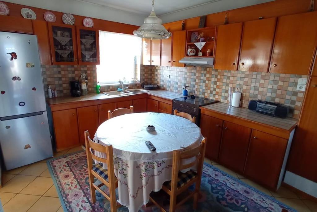 יואנינה Διαμέρισμα Τριών Υπνοδωμάτιων. מראה חיצוני תמונה